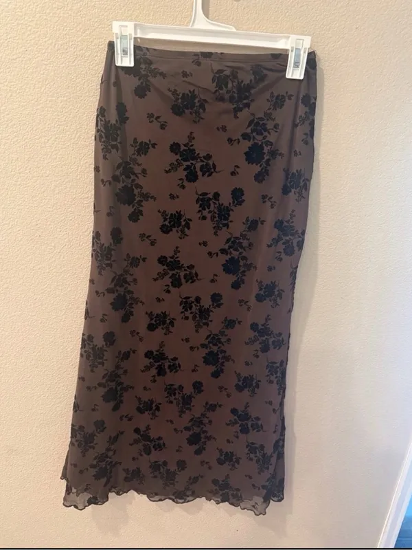 Women’s Brown Floral Midi Skirt - Black Print - Image 3