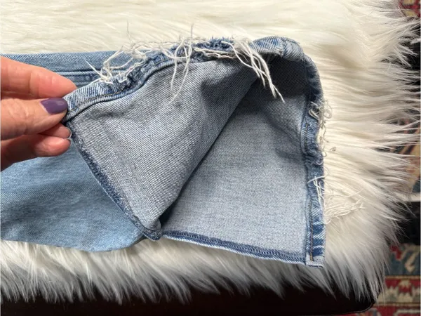 Abercrombie The 90’s Straight Ultra High Rise Split Hem Jeans - Image 6