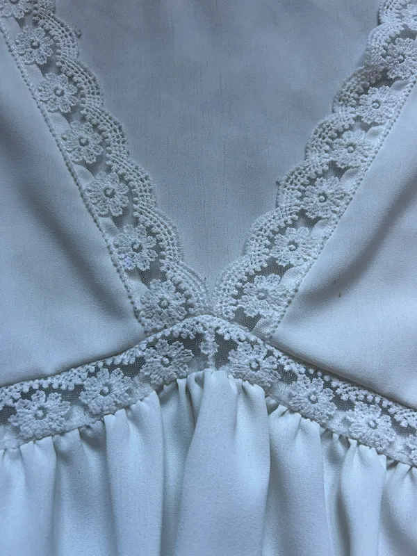 White Blouse Size XS - Image 3