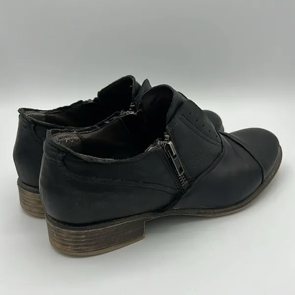 Boutique9‎ Black Loafers Size 8 B26 - Image 6