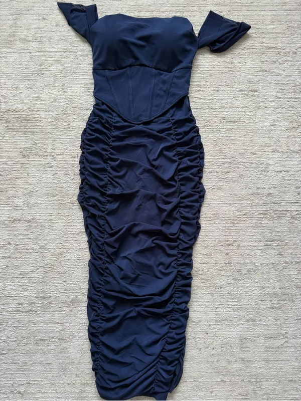 Curvy Sweet Elegant Off-Shoulder Navy Bodycon Dress (Size Small) - Image 3