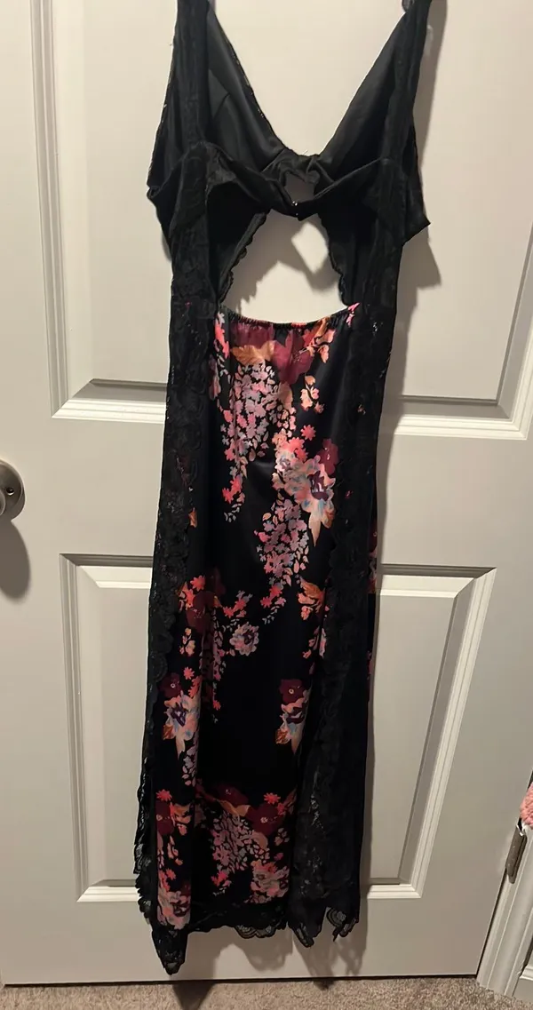Dress Size L - Image 4