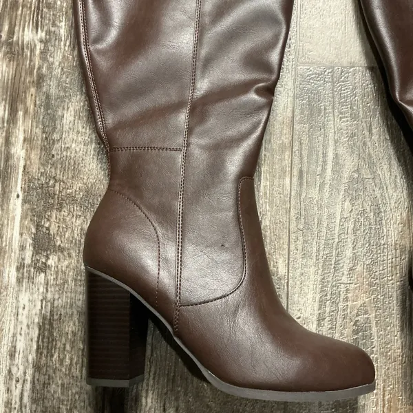 Style & Co Elegant Brown Knee-High Women's Boots Size 7W Extra Wide Calf - Image 9