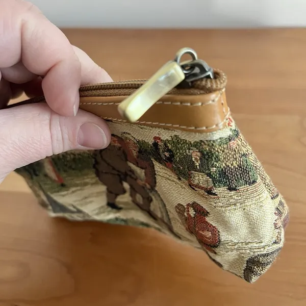 Vintage 90s‎ Tapestry Coin Purse Zip Close Renaissance Inspired Images - Image 3