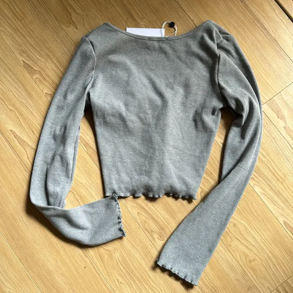 Lovers & Friends Gray Long Sleeve - Image 3