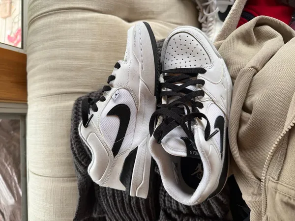 Nike Jordan’s - Image 4