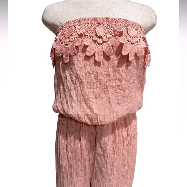 Kings Road Pink Strapless Jumpsuit Capri Lace Ruffle Size M - Image 2