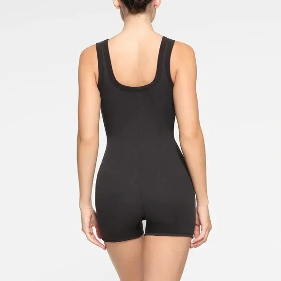 Skims cotton rib onesie Color soot - Image 2