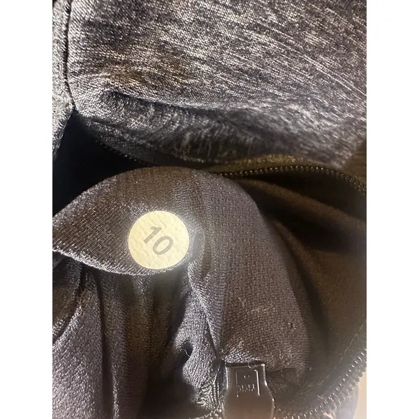 Lululemon Gray Pullover - Image 4