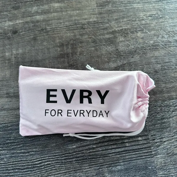 NEW Evry Jewels Sunglasses - Image 6