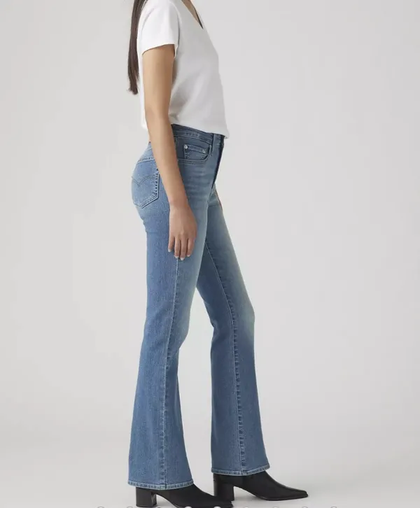 Levi's 725 high rise Women's bootcut Jeans size 29 - Image 2
