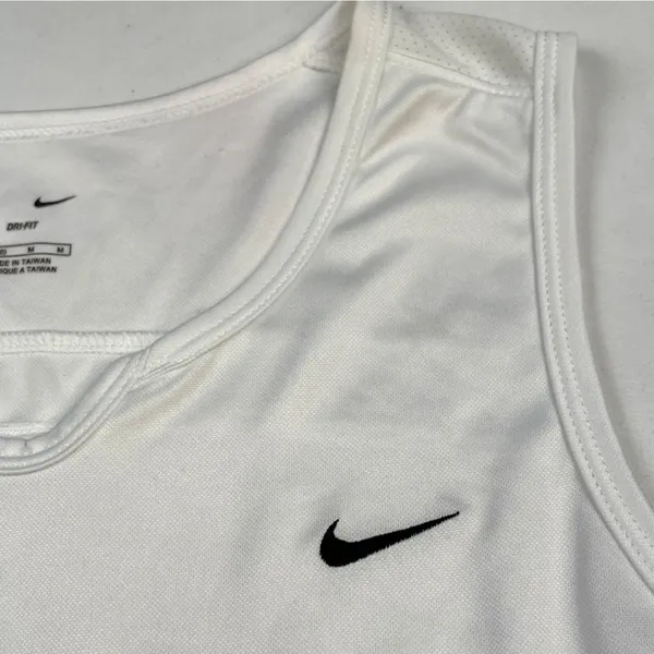 Nike Dri-Fit Women's White Tennis Shirt/Tank Top Sz M SKU 4667 - Image 4