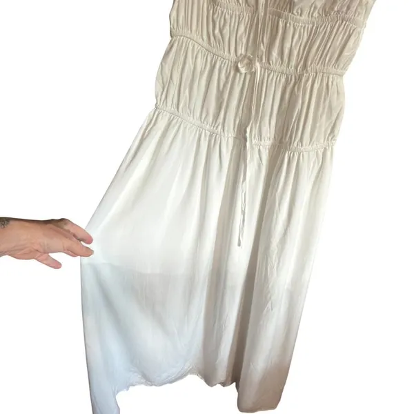 Moon River Smocked White Maxi Dress Size XS - Image 7