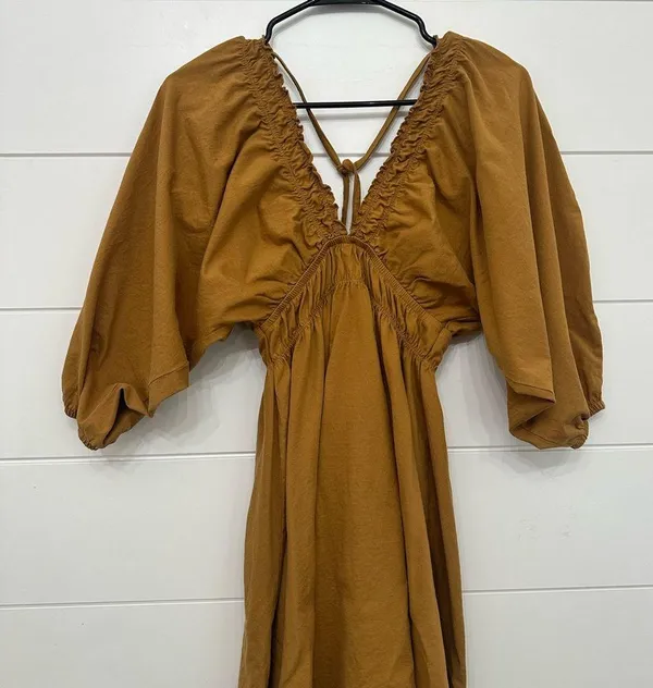 Elegant ASOS Dress - Image 3