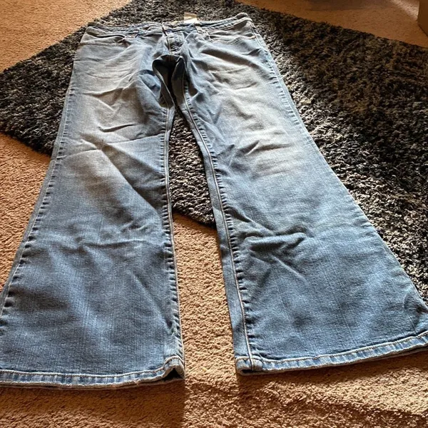 ‎Levi’s wide leg size 10 - Image 2