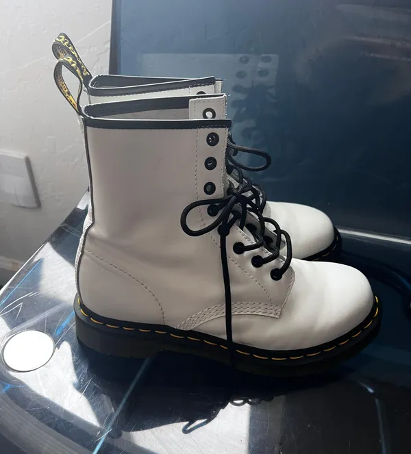 Dr. Martens White - Image 3