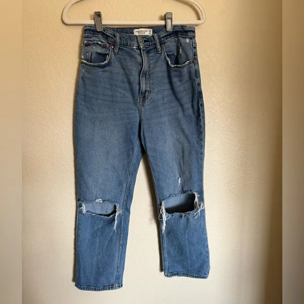 Abercrombie & Fitch Ankle Straight Ultra High Rise Jeans Sz 28 Short‎ Distressed - Image 2