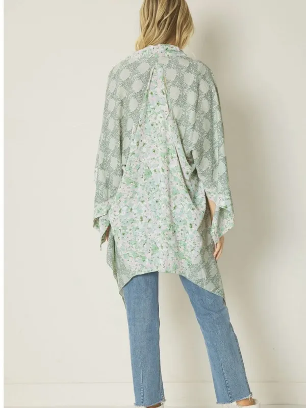 Entro NWT Open Boho Floral Kimono Large - Image 3