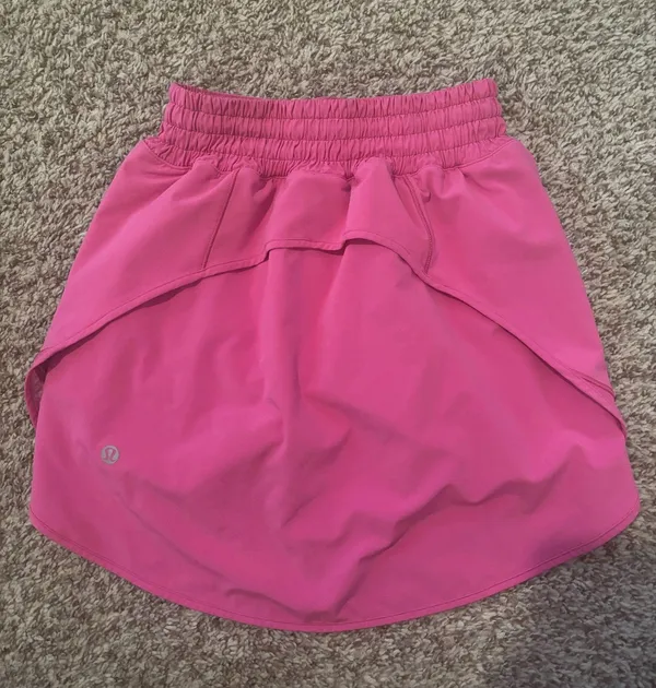 Lululemon Hotty Hot Skirt Sonic Pink - Image 2