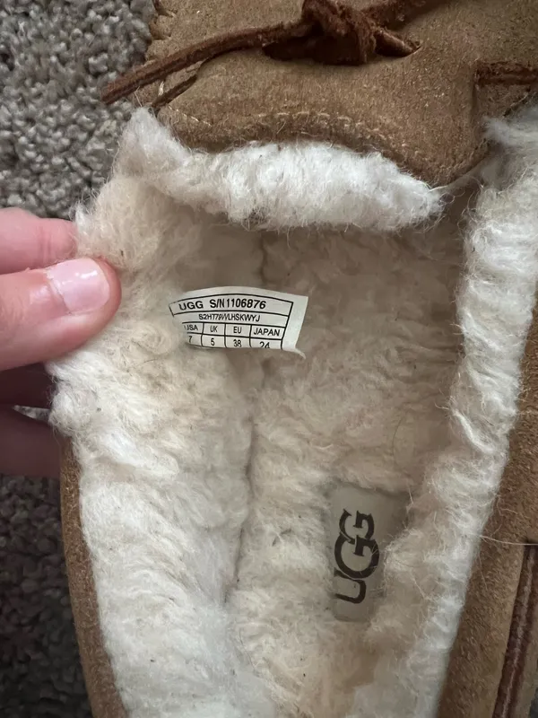UGG Slippers - Image 5