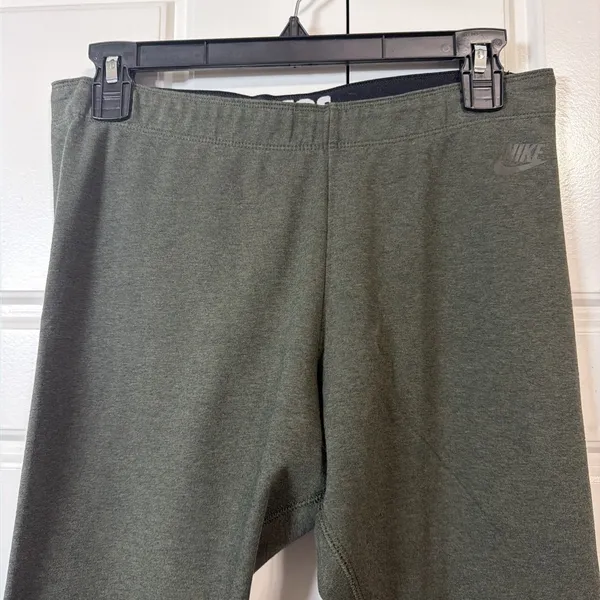 Nike Leggings Womens Large Green Sportswear Leg-A-See Logo 905115-383 - Image 5