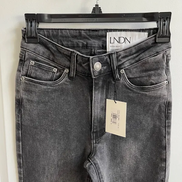 LNDN Denim Flare Jeans Womens 24 Black Vintage Wash‎ Sustainable High Rise NWT - Image 2