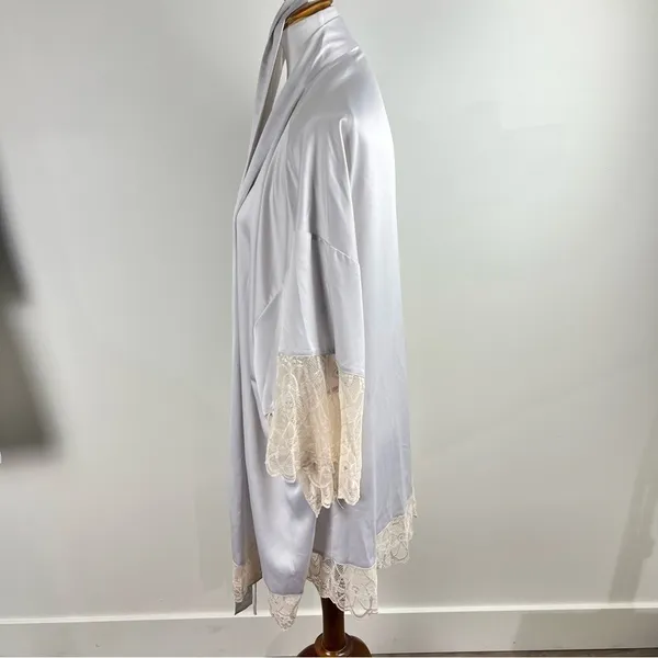 Flora Nikrooz Silver Satin Lace Trim Kimono Robe XL Loungewear Bridal - Image 12