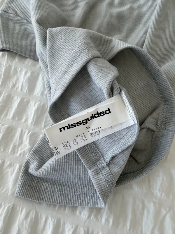 Missguided Grey Tee - Image 4