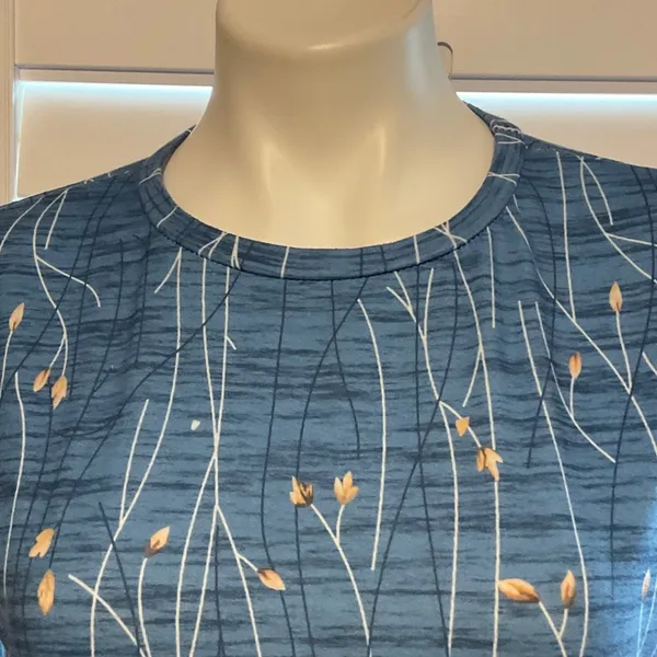 Stylish Blue Patterned Long Sleeve Women's Top - Image 2