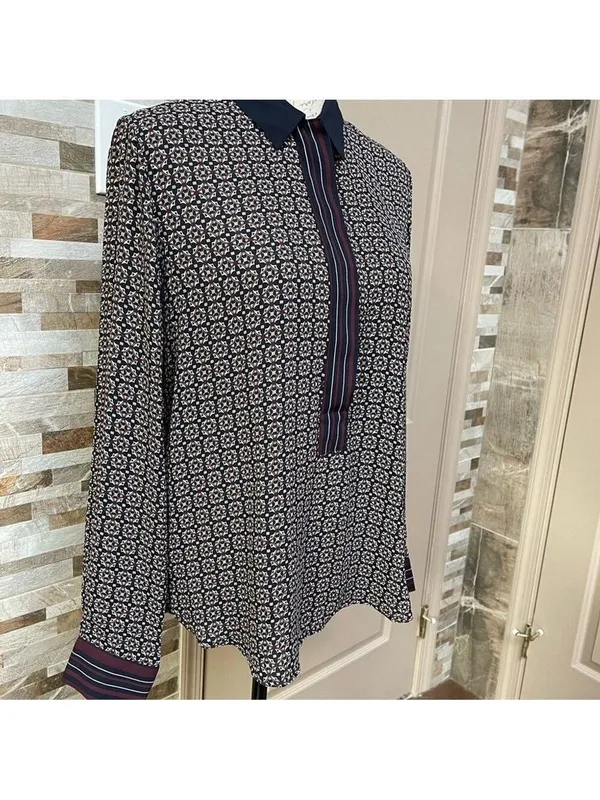 LOFT half button Hanley top tunic blouse shirt Geometric print burgundy Sz M - Image 11