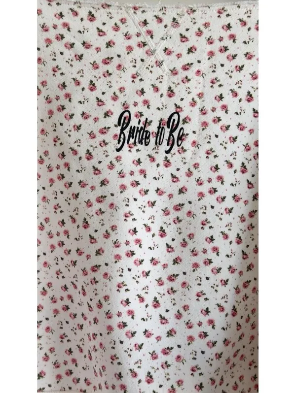 Blogilates Bride To Be Floral Off Shoulder Sweatshirt Medium Ivory Pink Cozy - Image 4