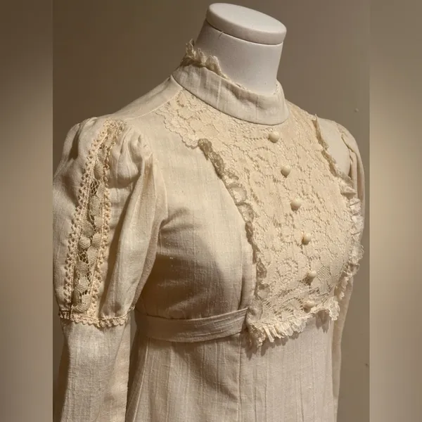1970’s Prairie-Style Delicate Vintage Cream Puff Sleeves high neck bodice, waist - Image 6