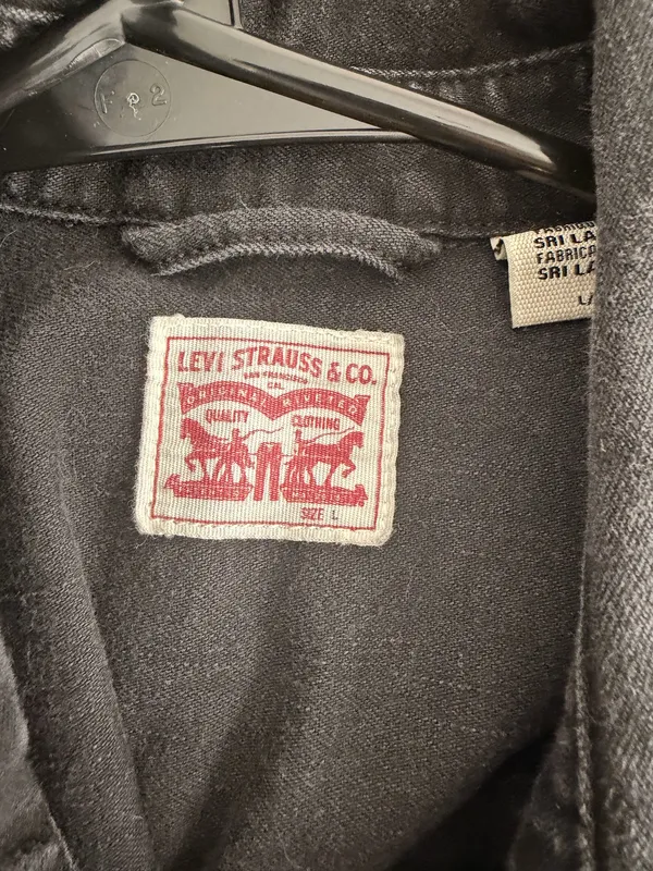 Levi’s Black Denim Button Down jacket - Image 4