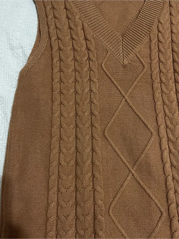 Cable Knit V-Neck Sweater Vest - Camel Tan Sz L Oversized Fit Soft Thick - Image 3