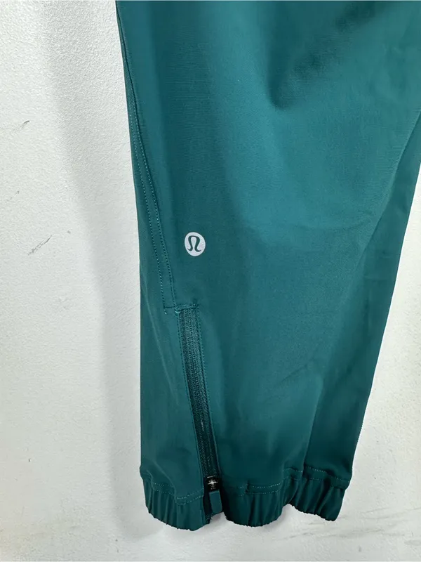 Lululemon Adapted‎ State High Rise Cropped Jogger 23 Size 4 Green NWT - Image 7