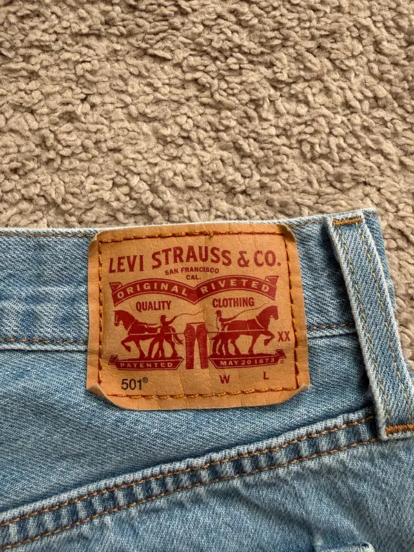 Levi’s 501 Denim Shorts High-Rise Distressed - Image 4