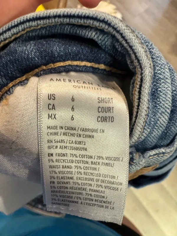 American Eagle Jeans - Image 3