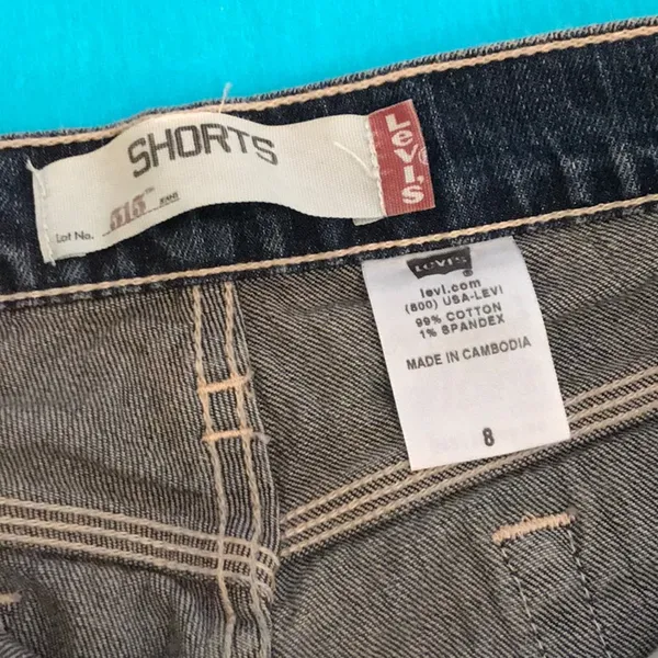 Levi’s shorts size 8 - Image 4