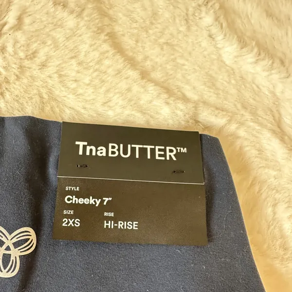 Aritzia TNA Butter Biker Shorts - Image 4