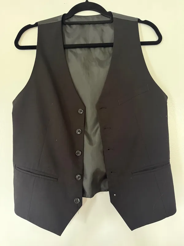 Black Slim Fit H&M Vest - Image 2