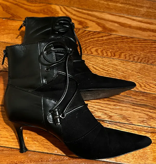 Nine West VTG Y2K Black suede/leather pointed toe with lace Ankle boots 7M - Image 5