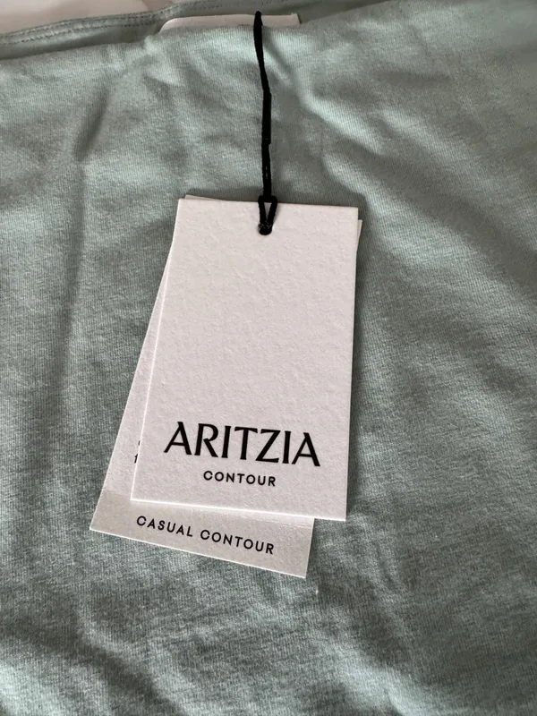 Aritzia Contour Bodysuit Size M NWT - Image 3