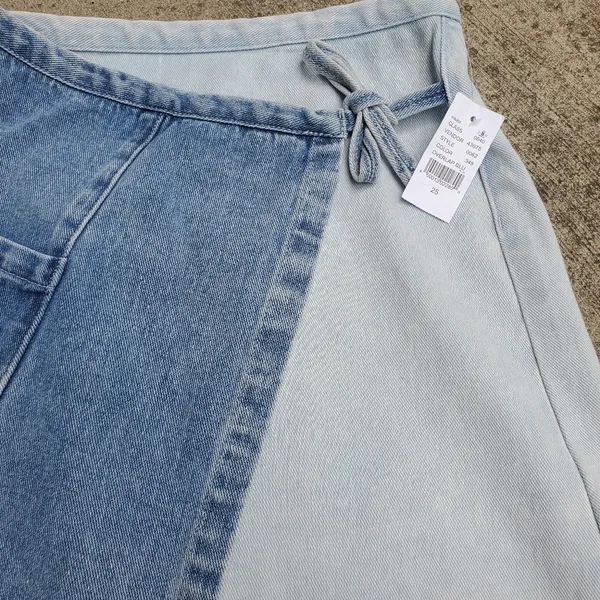 Pacsun denim skirt size 25 - Image 3