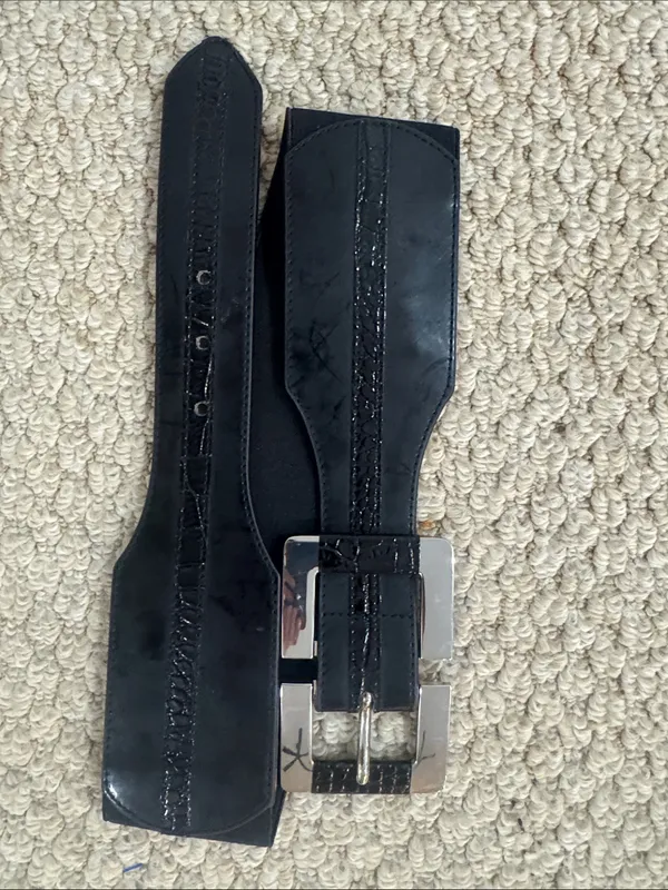 White House | Black Market Black Croc-Embossed Stretch Waist Belt with Silver Buckle - Image 2