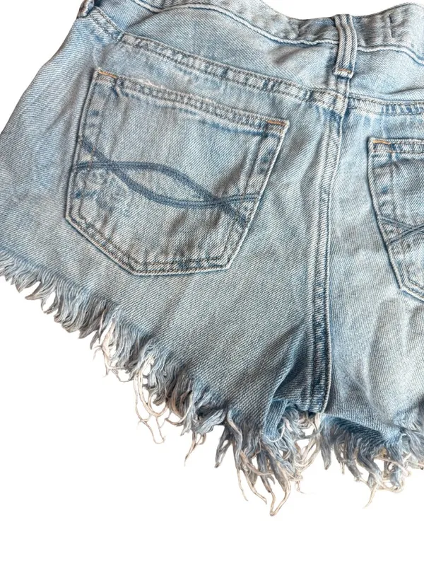 Abercrombie & Fitch Boyfriend Shorts Low Rise Light Wash Denim Button Fly Size 0 - Image 9