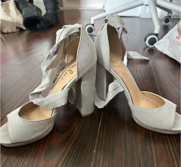 Heels Lulus Ankle Strap Suede - Image 3