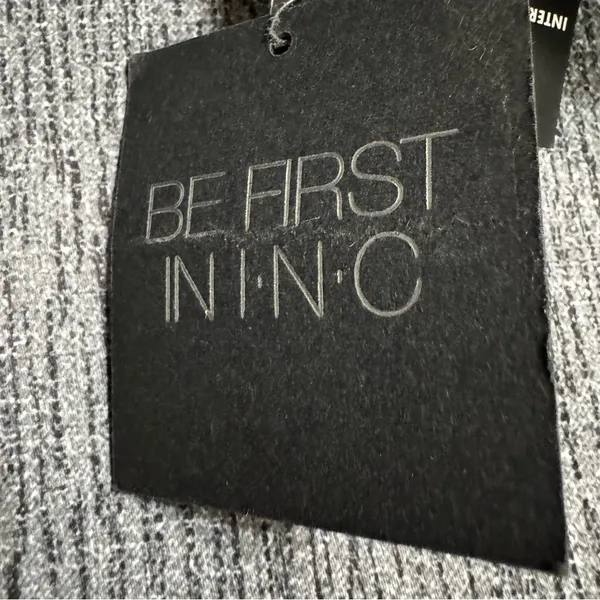 INC Collection Small Black Hand Bag - Image 9