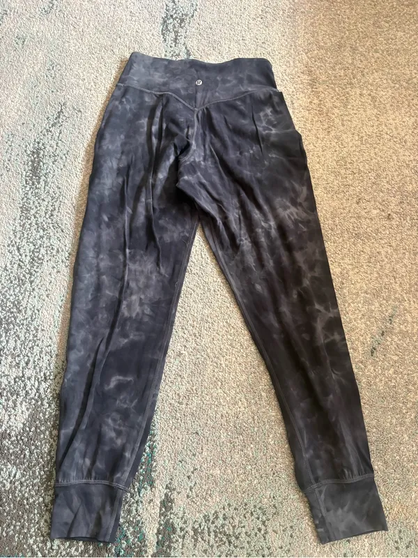 Lululemon Tie-Dye Jogger Pants in Charcoal - Image 6