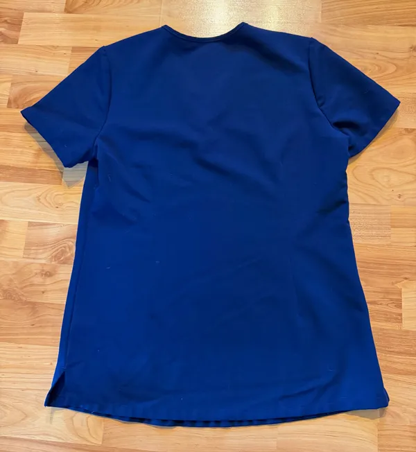 FIGS Catarina Scrub Top - Image 3