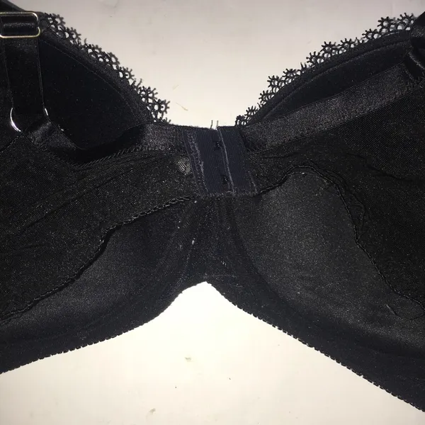 Pretty black lace bra Size undefined - Image 3